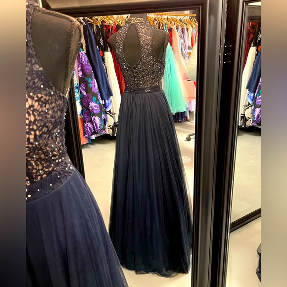 Let by and full navy dress - Picture 2 of 4